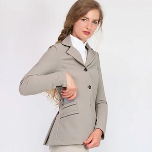 Chaqueta de Equitación Beige Personalizada para Mujer con Ribete Negro en Contraste, Abrigo para Competición Ecuestre OEM - Product Image 2