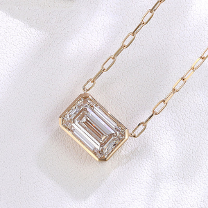 Collier pendentif pour femme en or massif 9 carats plaqué or, diamant taille émeraude cultivé en laboratoire, chaîne à maillons classique - Product Image 1