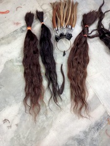 Cabello humano auténtico de un solo donante sin procesar con cutículas alineadas. - Product Image 4