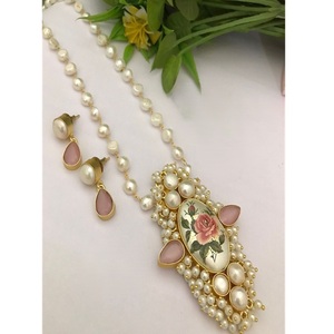Ensemble collier et boucles d'oreilles de luxe, qualité supérieure, perles véritables serties de pierres CZ, pour femmes et filles. - Product Image 6