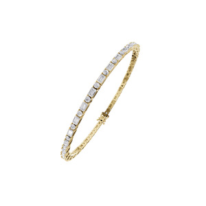 Bracelet tennis classique Aarinya en diamant de laboratoire plaqué or 18 carats taille émeraude pour femme, idéal pour le quotidien, les mariages et les occasions spéciales - Product Image 5