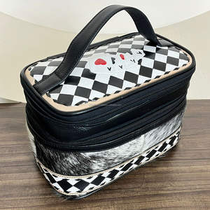 Nueva Mochila Pañalera de Cuero Vacuno a Cuadros de Primera Calidad con Elegante Bolsa de Cosméticos, Conjunto de Dos Piezas de Moda Occidental para Mamá - Product Image 4