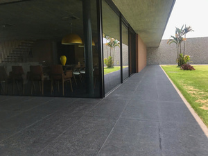 Carrelage de sol carré en basalte noir naturel écologique de qualité supérieure, surface flammée, design moderne, épais, garantie 5 ans, jardin - Product Image 5
