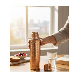 Botella de Agua Unisex Ecológica de Cobre Sólido Premium para Almacenamiento Diario de Agua con Tapa Segura para Gimnasio, Yoga y Viajes al Aire Libre - Product Image 1