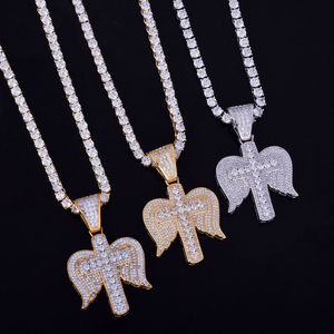 Colgante de Cruz Hiphop con Alas, Chapado en Oro de 18K, Aleación con Cristales de Imitación, Joyería Religiosa para Hombre, Regalo - Product Image 3