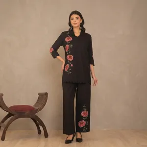 Ensemble deux pièces en crêpe noir brodé de fleurs pour femmes, col rabattu, manches trois quarts, coupe ample, élégant, à porter en toutes saisons - Product Image 6