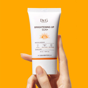 Crème nourrissante pour les mains Dr.G Vegan avec vitamine C et lotion éclaircissante pour les mains aux herbes - Product Image 1