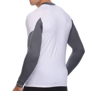 Équipement d'entraînement de combat de bonne qualité, rashguard personnalisé pour hommes, rashguard MMA à prix raisonnable pour la vente en ligne - Product Image 6