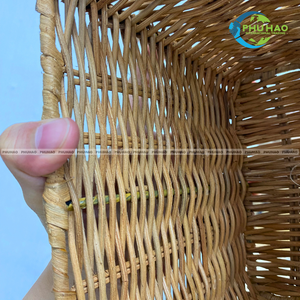 Panier de rangement en rotin écologique avec cadre métallique et doublure en tissu, idéal pour les cadeaux, fabriqué au Vietnam - Product Image 5