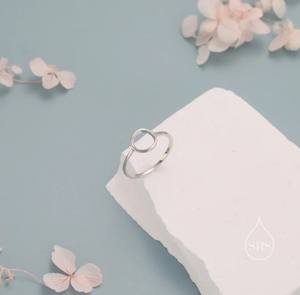 แหวนวงกลมเปิดทำจากเงินสเตอร์ลิง แหวนมินิมอลทรงเรขาคณิต แหวนวงกลมสีเงิน แหวนเงินแท้ - Product Image 4