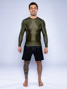 Vente en gros de rashguards MMA BJJ personnalisés, design élégant, compression pour hommes, manches longues, spandex/polyester UPF50+ - Product Image 5