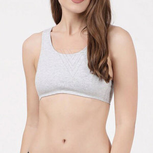Soutien-gorge de sport respirant et écologique pour femme, grande taille, avec logo frontal, en polyester/coton, maintien moyen, sans coutures - Product Image 3
