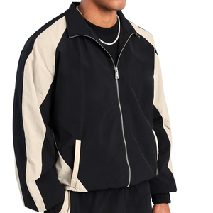 Nuevo Conjunto Deportivo de Invierno para Hombre con Capucha y Logotipo Personalizado, Chaqueta Cortavientos Informal, 100% Nailon de Secado Rápido - Product Image 5