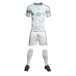 Uniforme de Fútbol Personalizado 2026, Sublimado, de Alta Calidad, Transpirable, Ligero, 100% Poliéster, Sin Costuras, de Secado Rápido, Hecho en Pakistán - Product Image 1