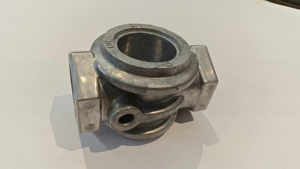 Cuerpo de Válvula de Control de Fluidos Mecanizado por CNC, Componente Regulador Hidráulico Neumático Personalizado de Aleación de Aluminio Fundido a Presión - Product Image 3