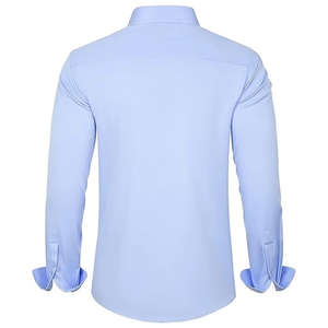 เสื้อเชิ้ตผู้ชายสีฟ้าอ่อน เสื้อเชิ้ตธุรกิจลำลอง แขนยาว ติดกระดุม ผ้าโพลีเอสเตอร์ผสมคอตตอน เสื้อทำงาน เสื้อเชิ้ตทางการ รับผลิตตามแบบ OEM - Product Image 2
