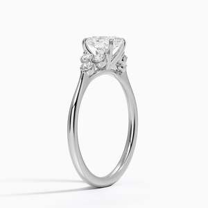 Anillo BOJ 0132 Corte Ovalado Plata 925 Luxe Melody con Engaste de Puntas Solitario Anillo de Diamante 2ct Color D VVS1 Moissanita Certificado GRA - Product Image 2