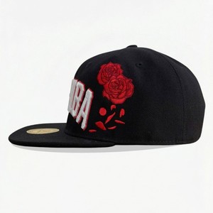 Casquette snapback avec panneaux renforcés en tissu durable et design moderne, idéale pour la personnalisation du logo et la promotion de la marque - Product Image 2