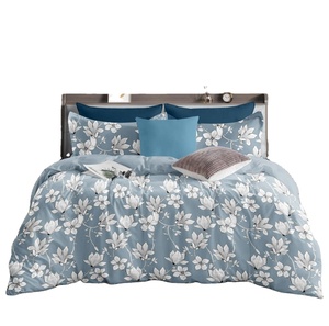 Ensemble de draps de lit d'hôtel en microfibre imprimée UltraComfort Premium 400TC, doux, frais et luxueux - Product Image 1