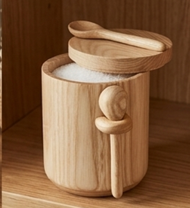 Pot à sel et sucre en bois naturel fait main avec couvercle, forme ronde, outil pour herbes et épices, ustensile de cuisine durable et essentiel - Product Image 2