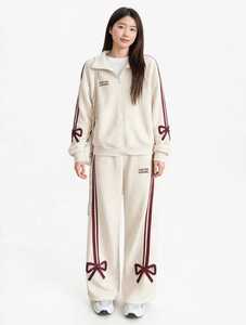 ชุดเซ็ตแทรคสูทผู้หญิง OneTen Apparel ผ้าฝ้ายมีฮู้ด ชายเสื้อผ่า ซิปหน้า เสื้อแจ็คเก็ตแขนยาว กางเกงลายทางผูกโบว์ ชุดลำลองสไตล์สปอร์ตสำหรับฤดูใบไม้ร่วง - Product Image 1