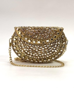 Mini pochette en laiton Kundan plaqué or, faite à la main, forme personnalisée, pour soirée, anniversaire, par F S International - Product Image 4