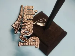 Pendentif personnalisé avec nom en lettres, moissanite ronde de 4,00 carats, plaqué or jaune 14 carats, argent sterling, pour femme, style hip-hop - Product Image 6