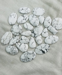 Lote al por mayor de cabujón de howlita natural 100%, piedras preciosas sueltas curativas suaves, opciones de tamaño de alambre de cristal personalizado disponibles - Product Image 1