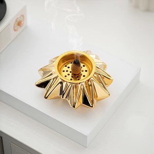 Brûleur d'encens en céramique de qualité assurée, forme de fleur, or et blanc, décoration aromathérapie, utilisation toute saison - Product Image 3