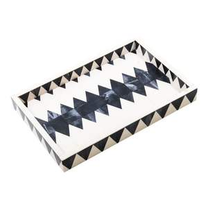 Bandeja hecha a mano con diseño de hueso - Product Image 1