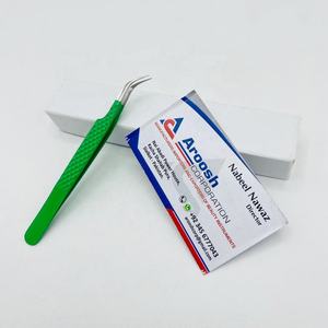 Pince à épiler professionnelle en acier inoxydable massif, courbe en J, avec pointe en fibre à prise diamantée, couleur verte, durable et éco-responsable, pour la vente en gros - Product Image 3