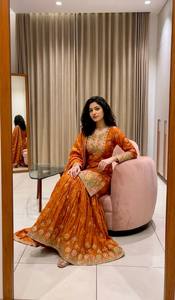 Ensemble Salwar en soie brodée orange avec dupatta, longueur au sol, tenue traditionnelle indienne et pakistanaise pour femmes, robe de mariage - Product Image 4