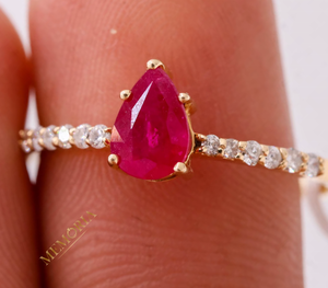 Bague solitaire en or jaune 14 carats avec rubis naturel taille poire |   Bague avec accent en diamant, bijoux fins, cadeau pour femmes, prix de gros - Product Image 4