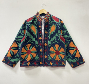 Chaqueta Bomber Bordada Suzani para Mujer, Estilo Casual, Estampado Floral Mediano, Estilo Bohemio, Moda Urbana, 100% Algodón, Cuello Alto de Terciopelo, Suave - Product Image 1