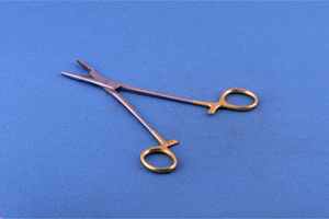 Portaagujas OLSEN-Hegar de 14cm-18cm, Acero Inoxidable, MayoMed TC, Portaagujas de Inserción, Instrumentos Quirúrgicos con Certificación CE - Product Image 3