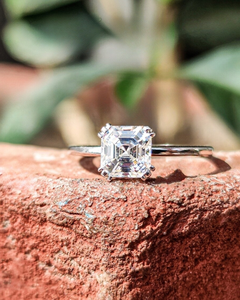 Bague de fiançailles en diamant de laboratoire taille Asscher 2,50 carats pour femme, style classique de luxe, certifiée IGI, couleur D, plaqué or rhodié - Product Image 6