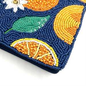 Bolso de Mano Rectangular de Lona Hecho a Mano de Saints Headshoppe Preppy Boutique con Patrón de Bordado Floral Naranja - Product Image 2