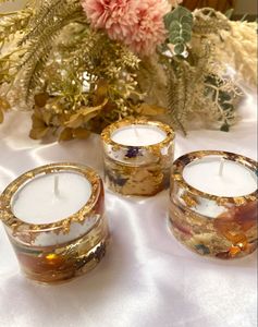 Portavelas de Resina Personalizado con Diseño Elegante Hecho a Mano para Eventos Especiales y Decoración - Product Image 4