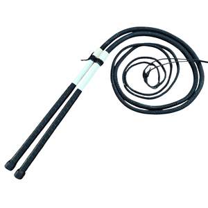 Présentant une paire de fouets hybrides. Ils semblent être des fouets classiques, avec une poignée rigide et une cordelette flexible. - Product Image 1