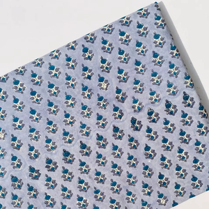 ผ้าฝ้ายพิมพ์ลายบล็อกอินเดีย  รักษ์โลก น้ำหนักปานกลาง ลายดอกไม้ สำหรับเสื้อเด็กชาย กระเป๋า ผ้าม่าน งานฝีมือ ของตกแต่งบ้าน - Product Image 1