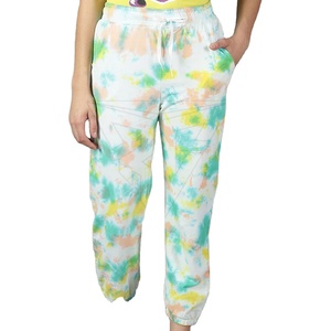 Pantalon léger et décontracté pour femmes avec logo imprimé de marque personnalisée en soldes d'hiver sur les vêtements pour femmes - Product Image 1