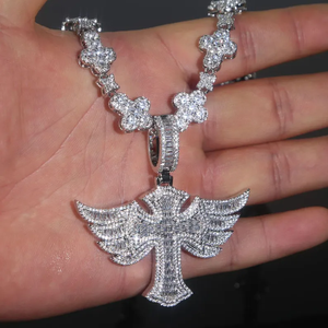 Collar de cruz de plata de ley 925 con diamantes de moissanita, joyería hip hop con incrustaciones de diamantes, colgante personalizado unisex. - Product Image 1