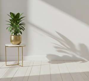Pot de fleurs rond moderne en métal doré martelé, durable et écologique, personnalisé, pour la décoration intérieure - Product Image 1