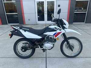 Motocicleta Deportiva Dual de Alto Rendimiento 2026 XR 150L Nueva, 250cc >80km/h 200350W Origen EE. UU. - Product Image 1