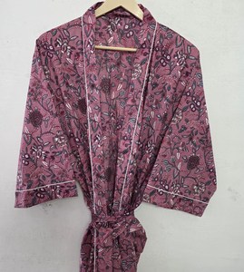 Robe Kimono en Coton Imprimé Floral Mauve 100% Coton, Peignoir Long Élégant avec Ceinture, Léger, Écologique et Respirant, Longueur Midi - Product Image 2