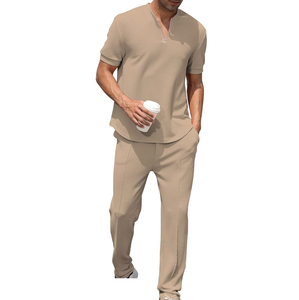 Conjunto Deportivo Rosa para Hombre, Manga Corta, Media Cremallera, Color Sólido, Ligero, Informal, Verano, Corte Regular, con Bolsillos Laterales - Product Image 4