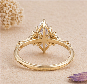 Bague de Fiançailles et de Mariage Vintage en Or 14K/18K avec Diamant Moissanite Taille Marquise et Halo, Style Floral Antique - Product Image 4