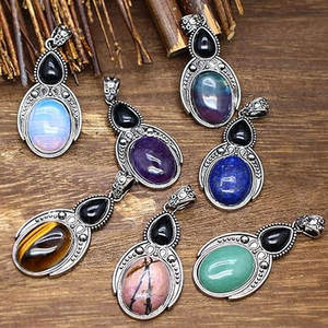 Colgante de Mariposa Vintage con Gema Ovalada, Chapado en Rodio, Joyería de Lujo de Tungsteno para Bodas y Fiestas, Hecho a Mano, Venta al por Mayor - Product Image 4