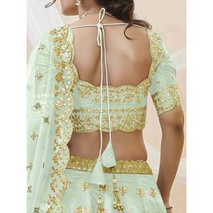 Deslumbrante Lehenga Choli de Seda Bordada en Verde para Bodas, Talla Grande - Product Image 3