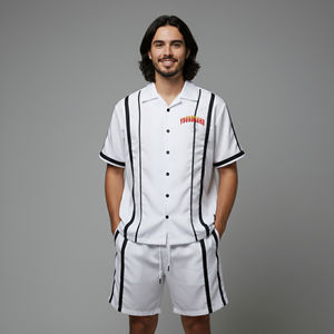 Ensemble short coupe-vent en nylon pour homme, style streetwear réfléchissant, respirant, en tissu nylon, fabrication OEM - Product Image 1